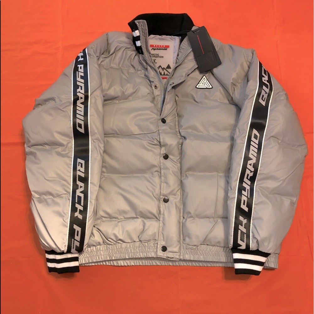 Coat - Picture 3 of 3